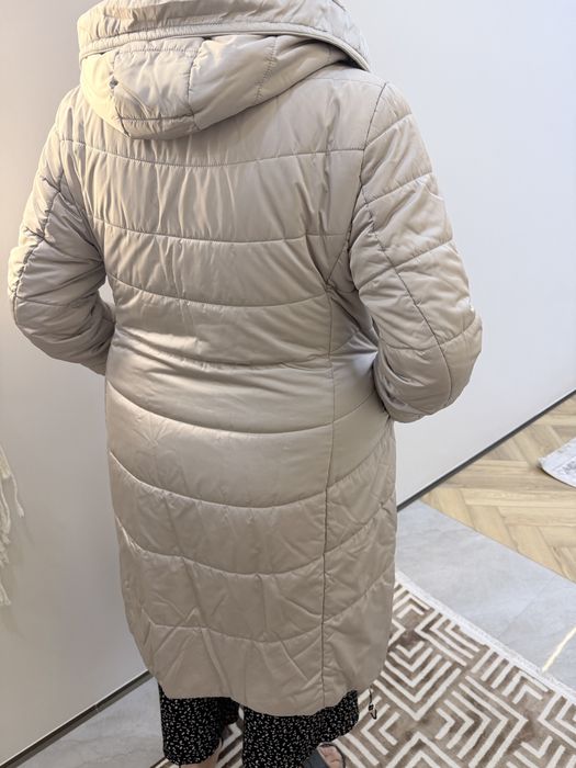 Стеганная удленннная куртка