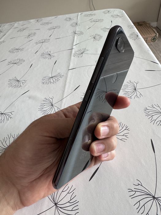Xiaomi Mi 8 Lite (4 GB RAM; 64 GB ROM)