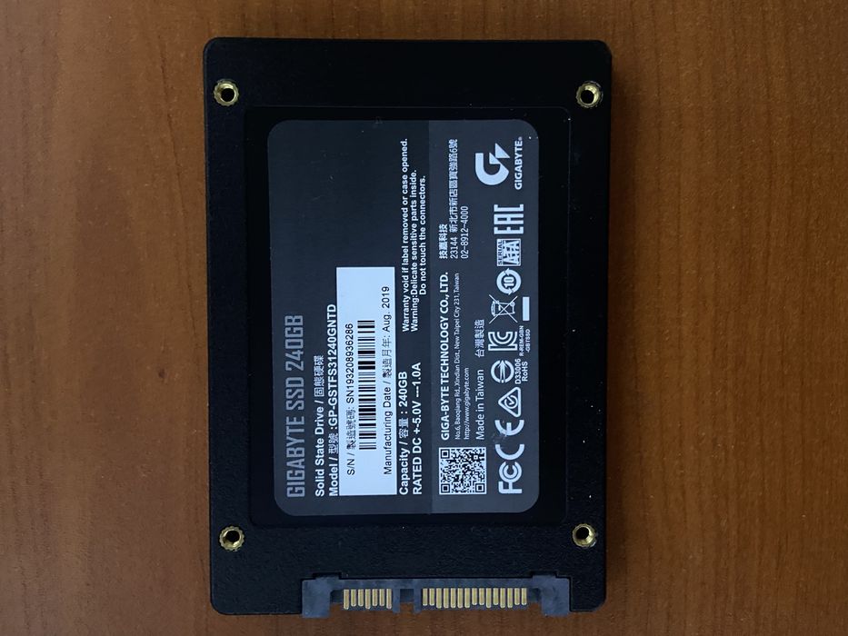 SSD диск gigabyte