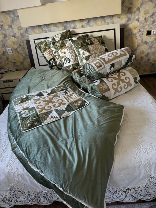 Курак корпе с подушками