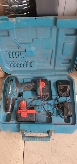 Продам шуруповерт марки хундай