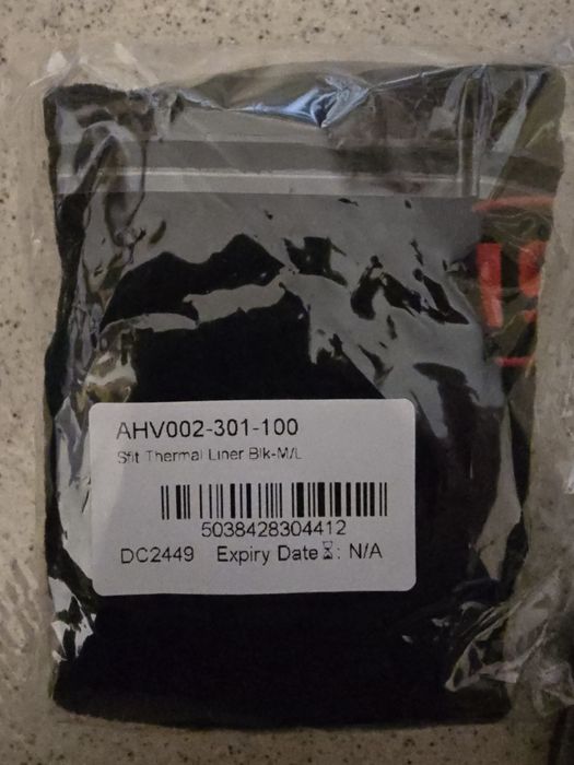 JSP Surefit термо подплата за каска в размер M/L, черен цвят.