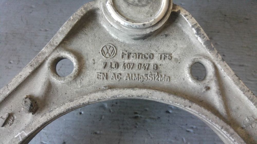 Suport perna aer dreapta-stanga 3.0 tdi bug audi q7 4l 7l0407047b