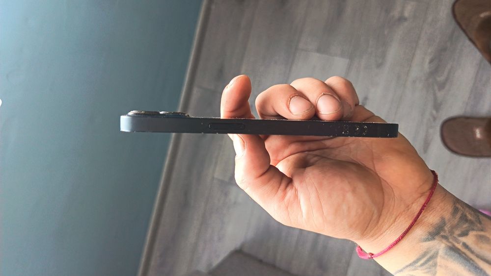 Iphone 13 не включващ се