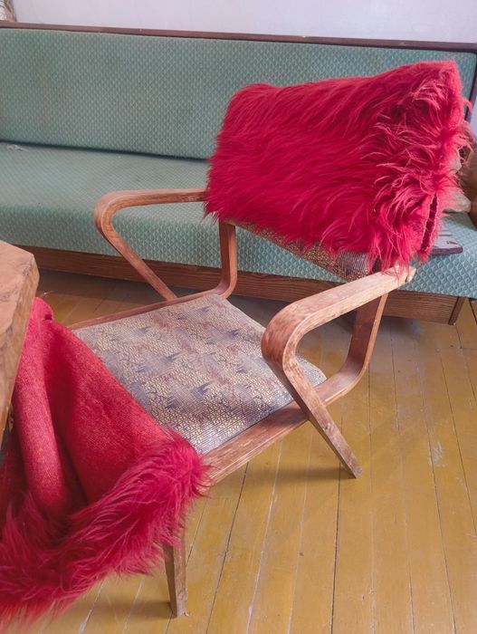 Ретро осмоъгълна холна маса