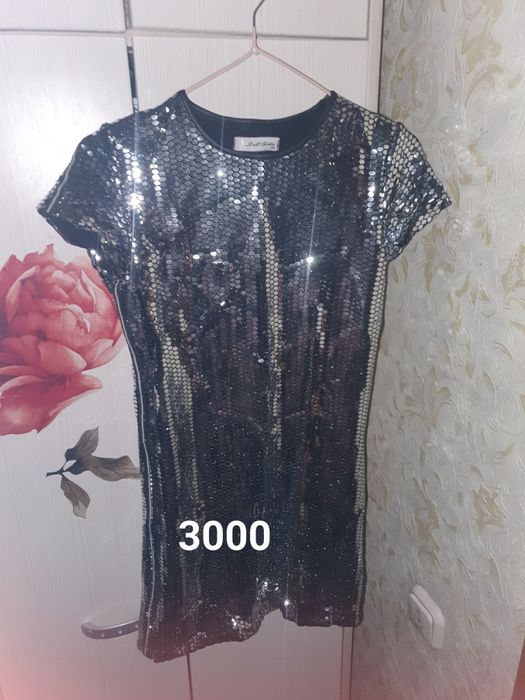 Продам детские платья