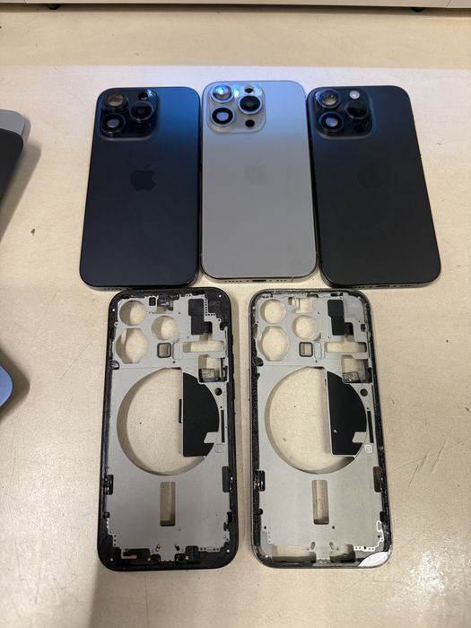 Carcasa originala iphone 15 pro