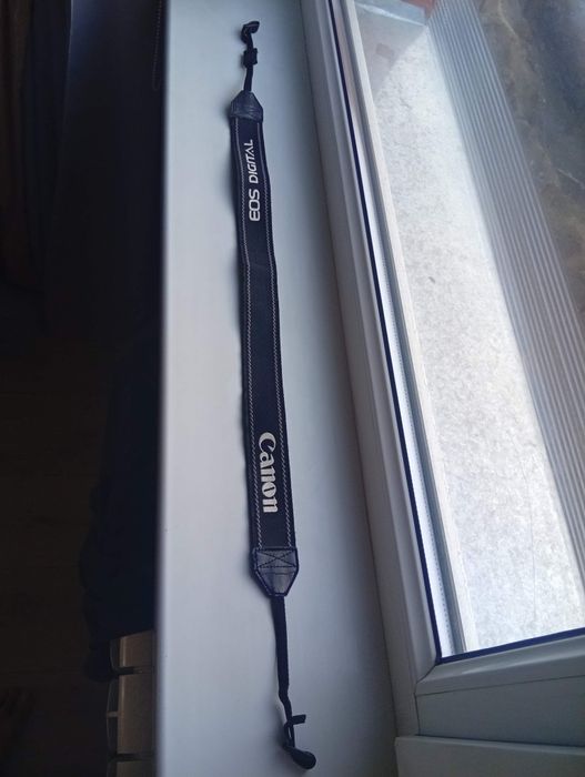 Ремешок на Canon EOS Digital оригинал