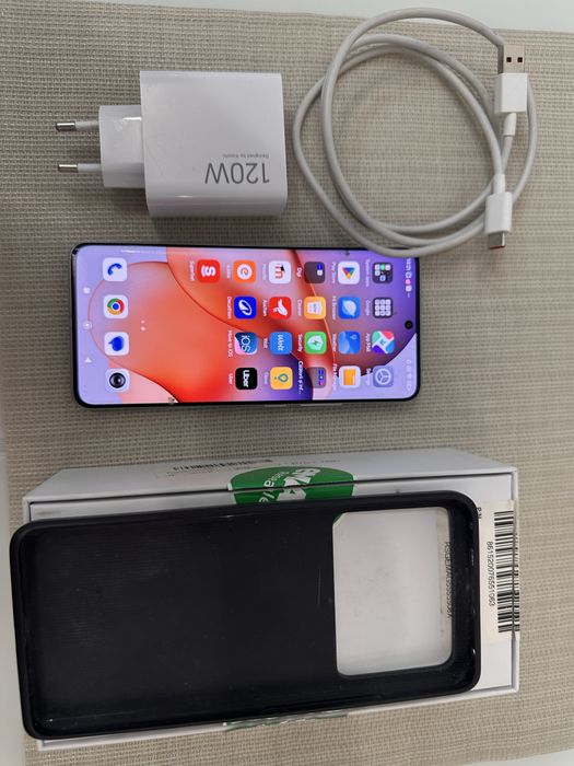 Vand Xiaomi Redmi Note 13 Pro+