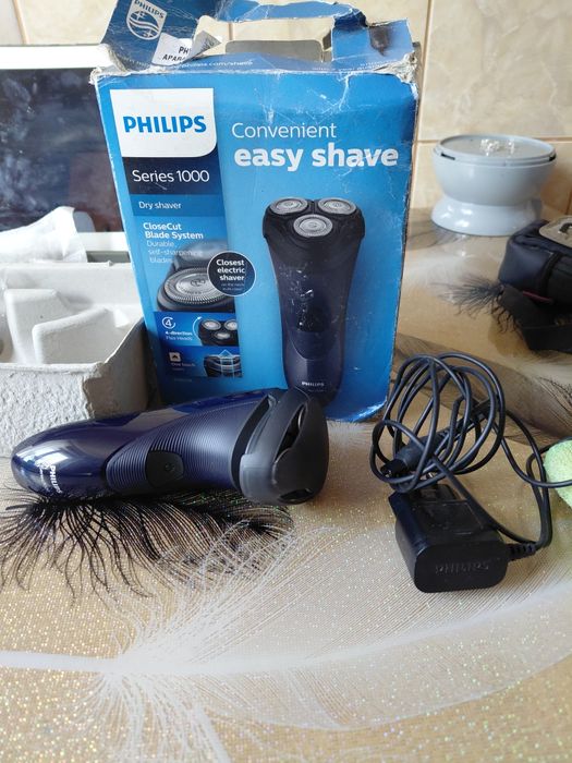 Vind aparat de ras Philips seria 1000