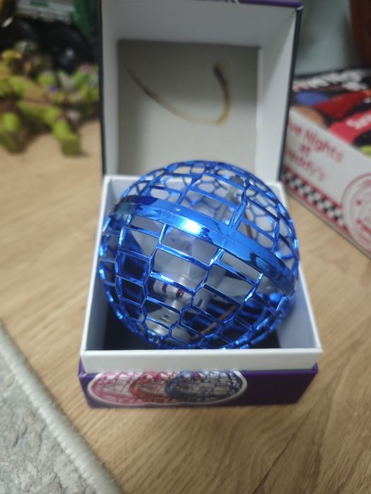 Игрушка летающий шар