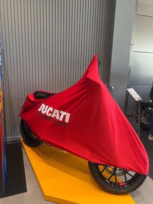 Чехол Ducati оригинал