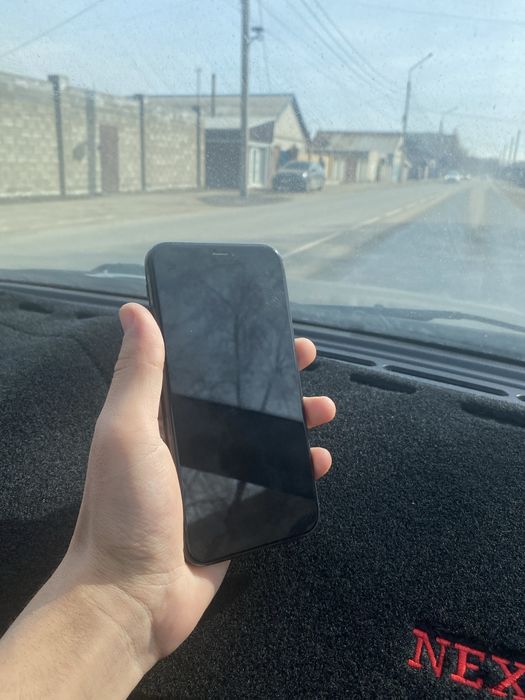 Срочо продаю Айфон Хр