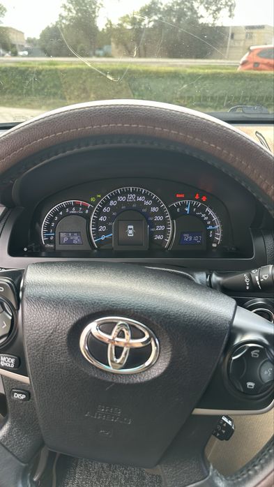 Camry 50 XLE 2014г