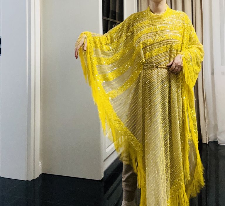 Capa lunga din margele