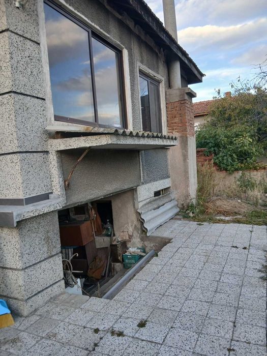 Продажба на къща в гр. Любимец