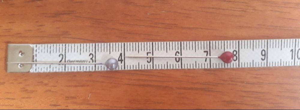 Нови неизползвани шивашки карфици/топлийки с перлени глави