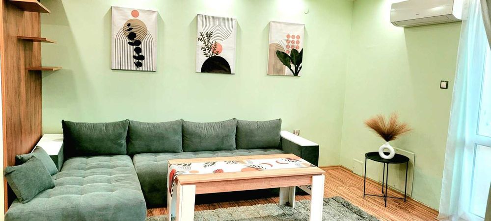 Дава се под наем Тристаен апартамент в Стара Загора, Център - 120 кв.м за 459 € - Снимка #1