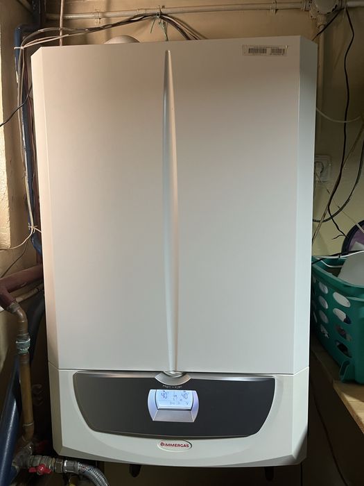 Centrala termica Immergas Zeus Superior 32 kw in condensare cu boiler incorporat stare buna de functionare