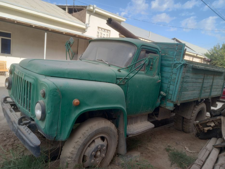 Газ 52  бензин 84 йил документ тах срочно сотилади