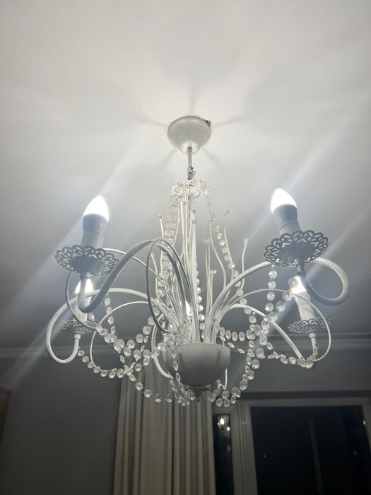 Люстра для света