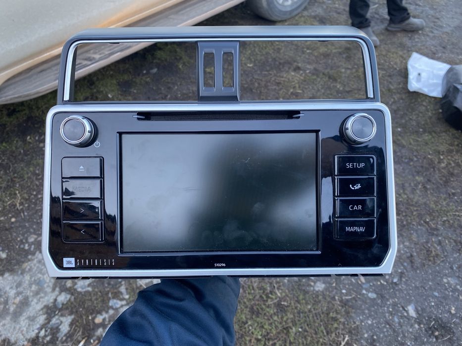 Продам штатную магнитолу Прадо 150