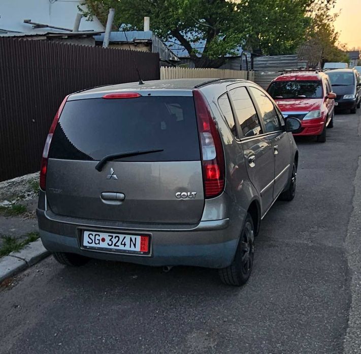Mitsubishi Colt