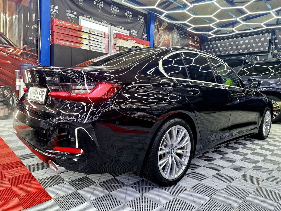 BMW Seria 3 2023 — imagine 4