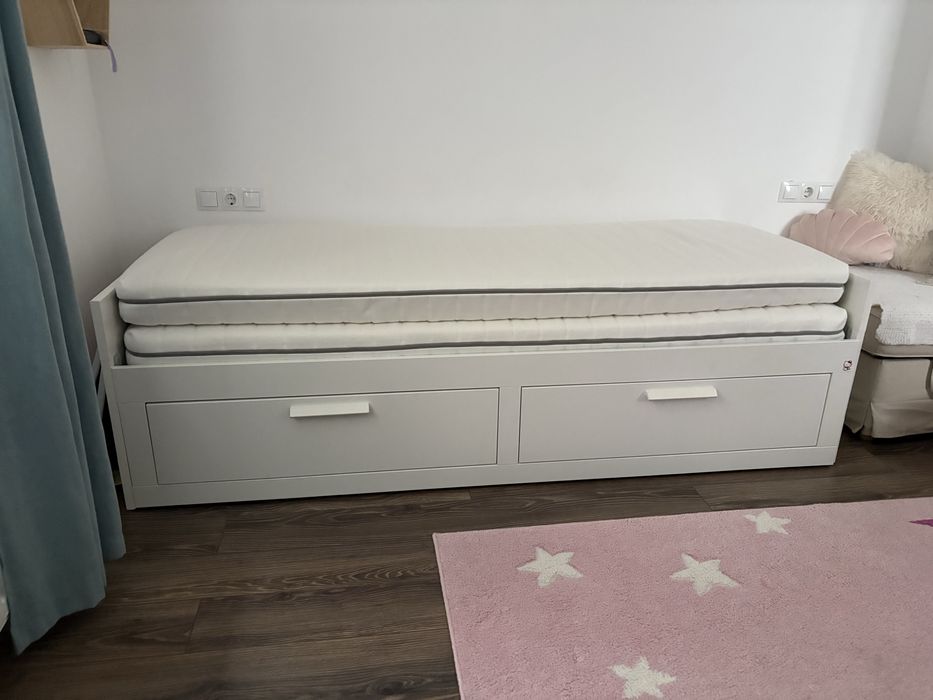 Divan ikea cu 2 sertare si 2 saltele