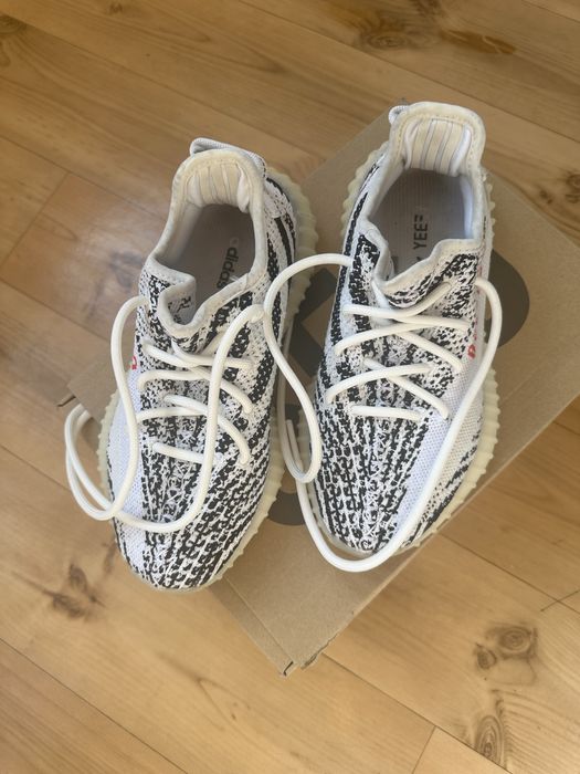 Кроссовки Adidas