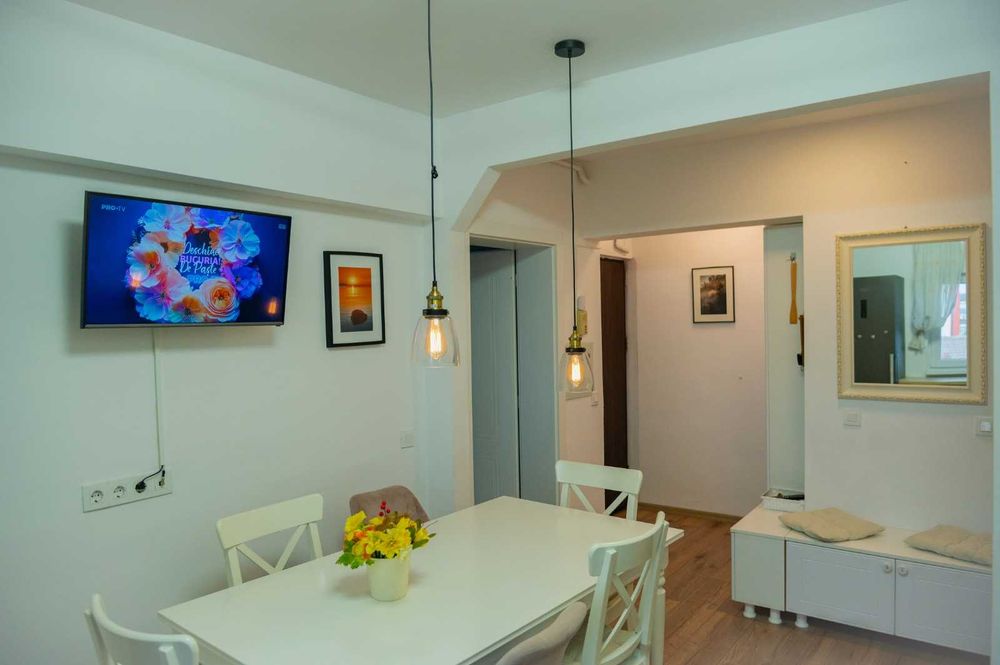 Inchiriez apartament 3 camere