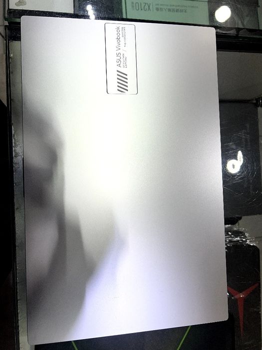 Asus  Vivobook R3-7320U/8/512/15.6 OLED