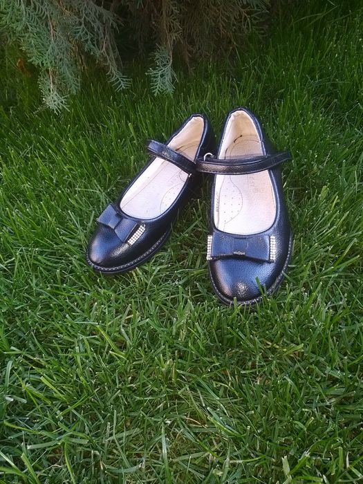 Продам туфельки для девочки