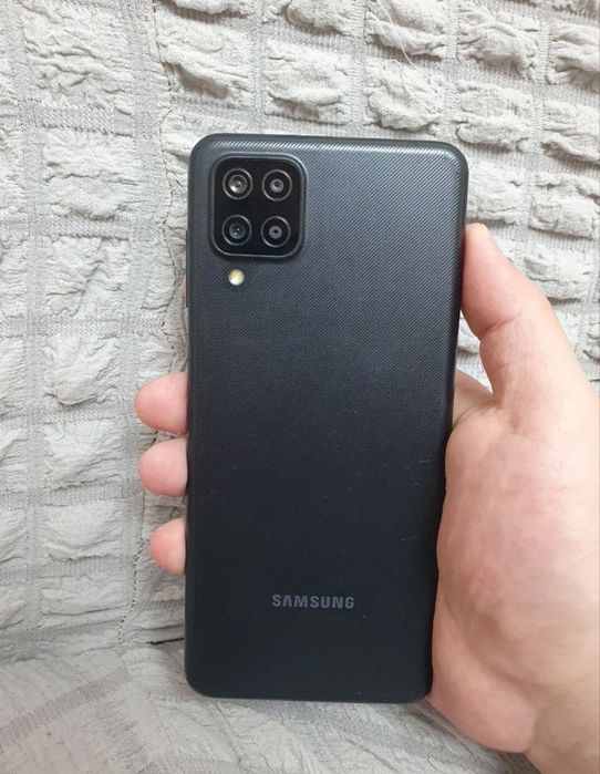 Samsung Galaxy A12 4/64GB Black Igravoy Original holati ideal Yaxshi