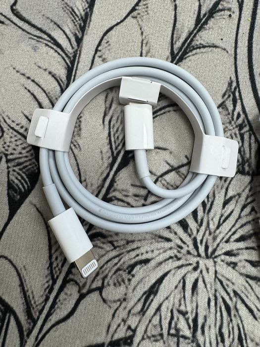 Оригинално бързозареждащо зарядно / Fast charger Type C iPhone 20W/25W