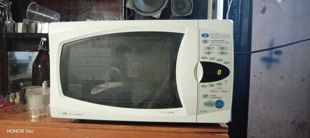 Микроволновая печь LG MC-7642W