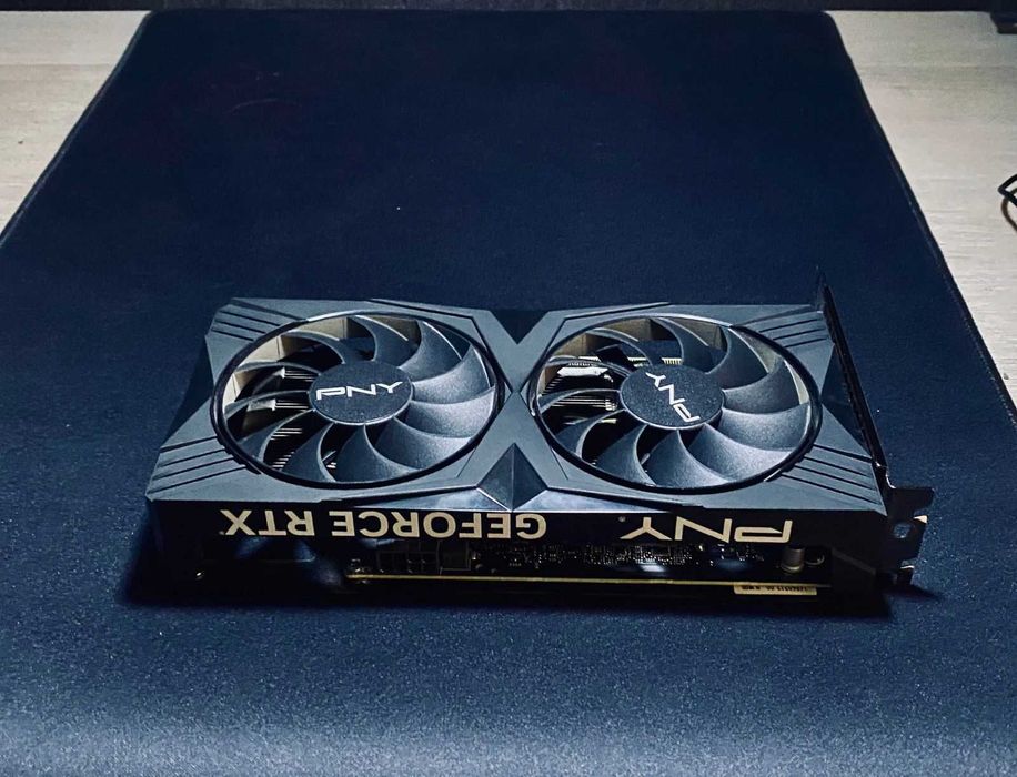 PNY GeForce RTX 4060 8GB Идеальное состояние Любые проверки