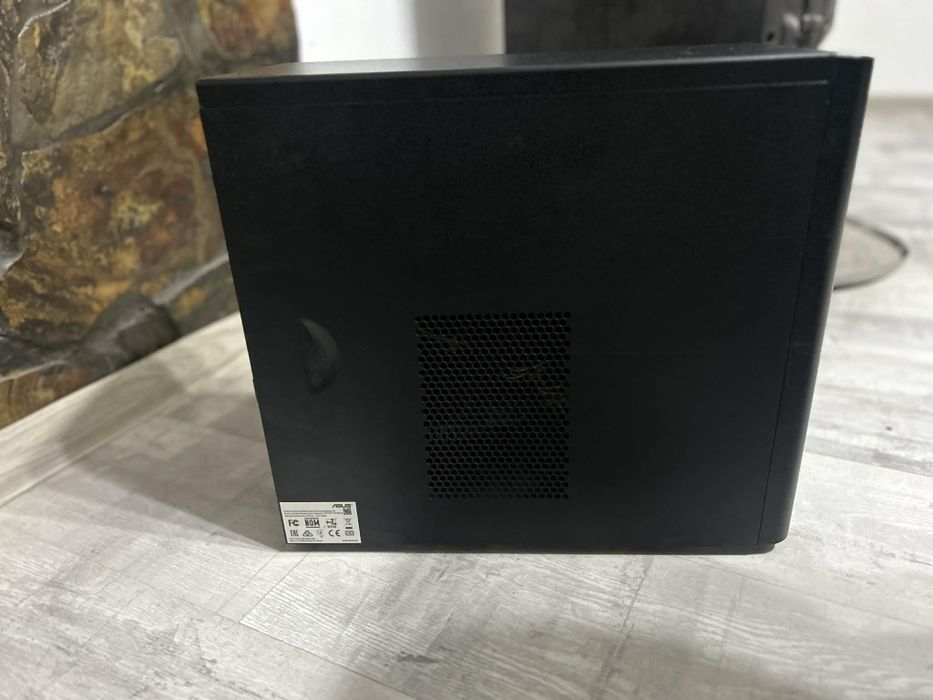 Unitate Pc Asus gaming low profile