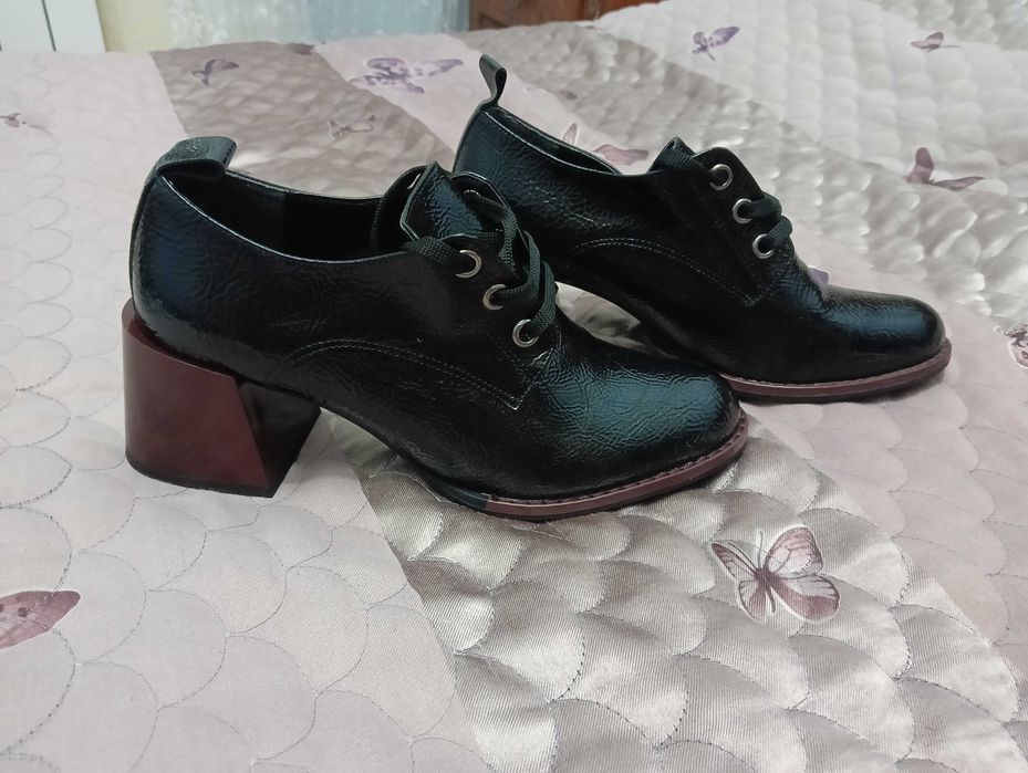 Новые ботинки  женские