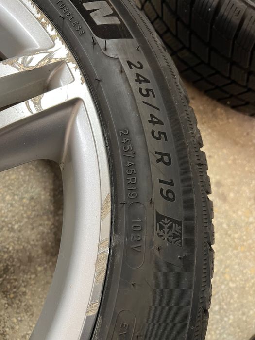 Roti iarna 245 45 19 michelin jante cu anvelope