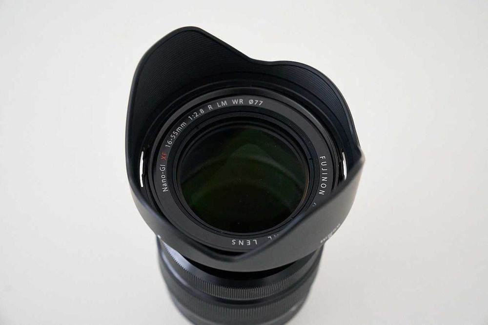 Oбектив Fujifilm Fujinon XF 16-55mm f/2.8 R LM WR