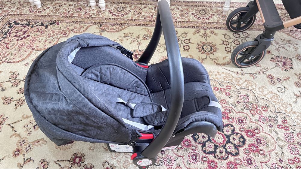 Продам коляску 2 в 1