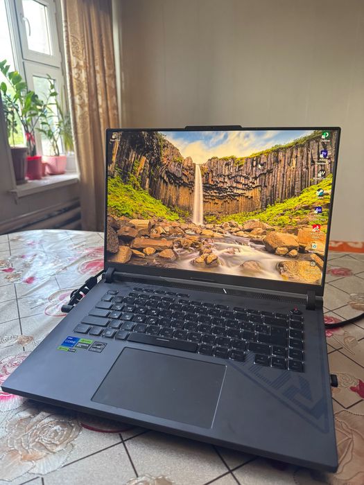 Ноутбук ASUS ROG Strix G16 16