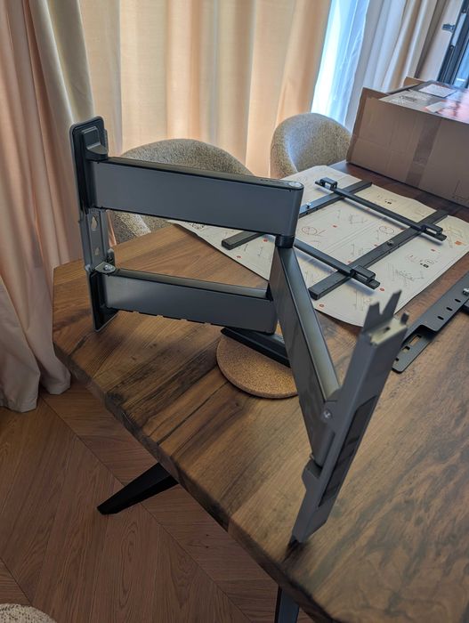 TV стойка за стена Vogels TVM 5645 Elite