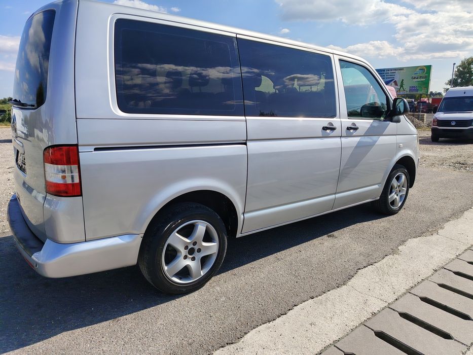 Vw Transporter 8+1locuri klima