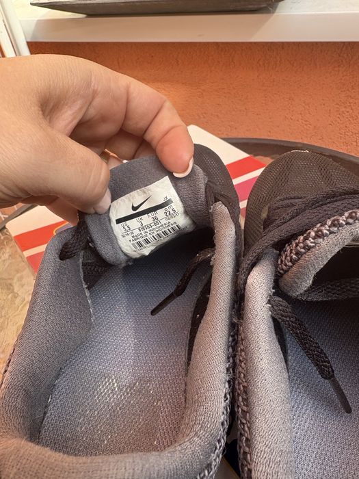 Adidasi Nike originali