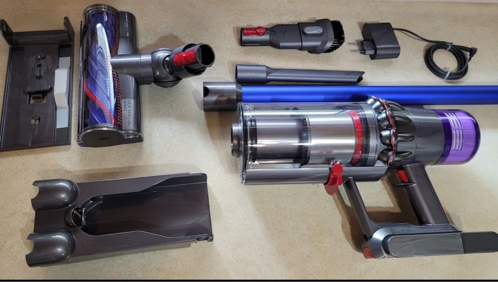 Aspirator vertical Dyson V11 Advanced - Garantie