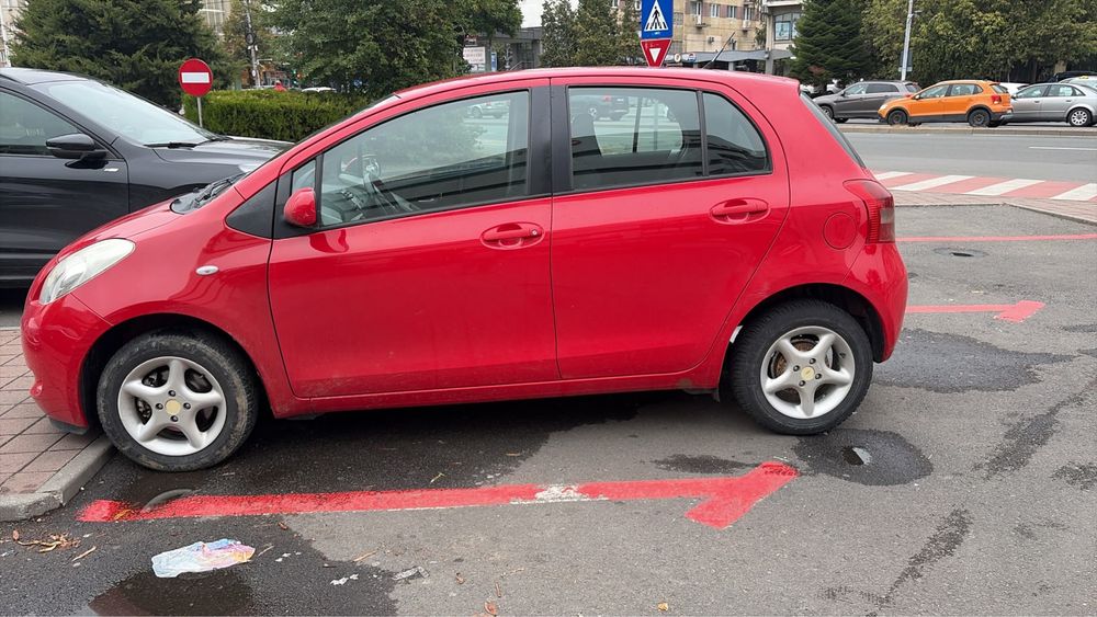 Masina Toyota Yaris