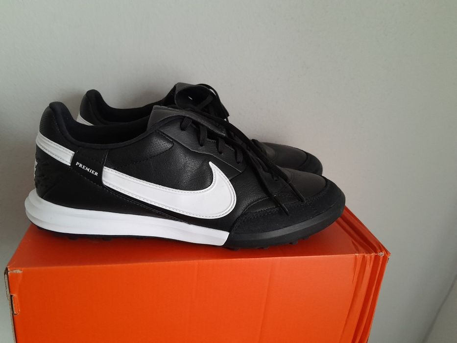 Сороконожки Nike ОРИГИНАЛ 42.5 EUR РАЗМЕР