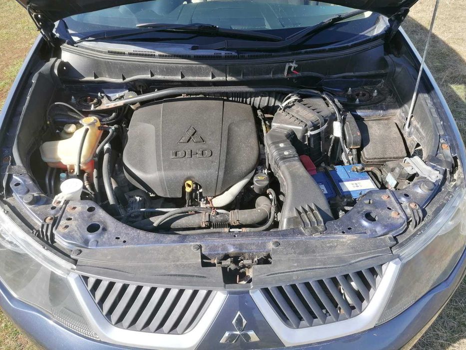 Мицубиши Аутлендър 2,2 ДИ-Д/ Mitsubishi Outlander 2,2 DI-D